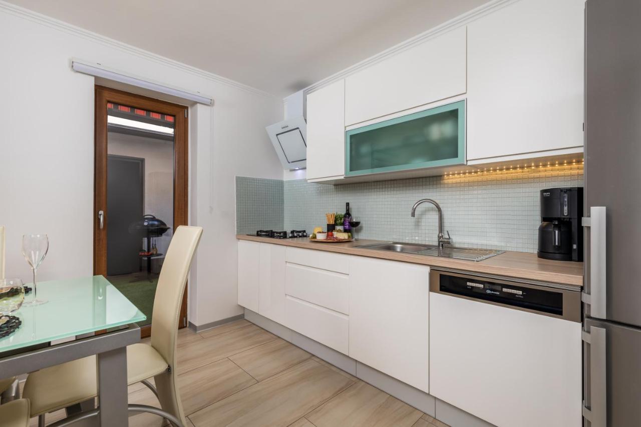 Nobis Apartment Rijeka Exterior photo
