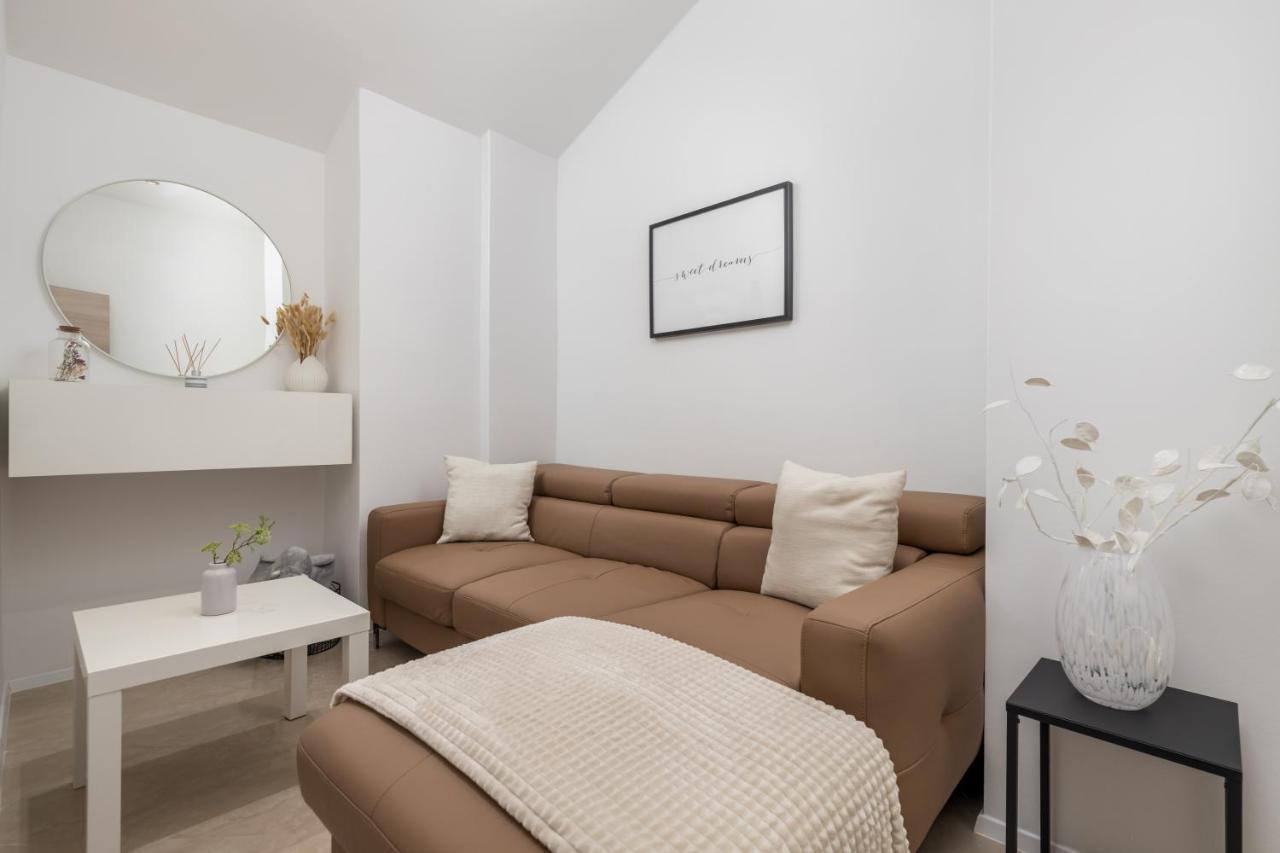 Nobis Apartment Rijeka Exterior photo
